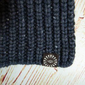 Large UGG scarf.  Charcoal color